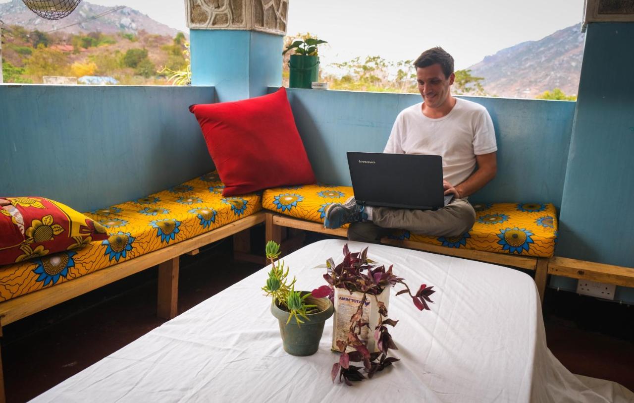 Emmy'S Backpackers Hostelイリンガ エクステリア 写真